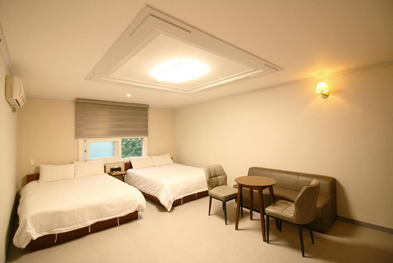 Trevi Hotel Jeju Exterior photo